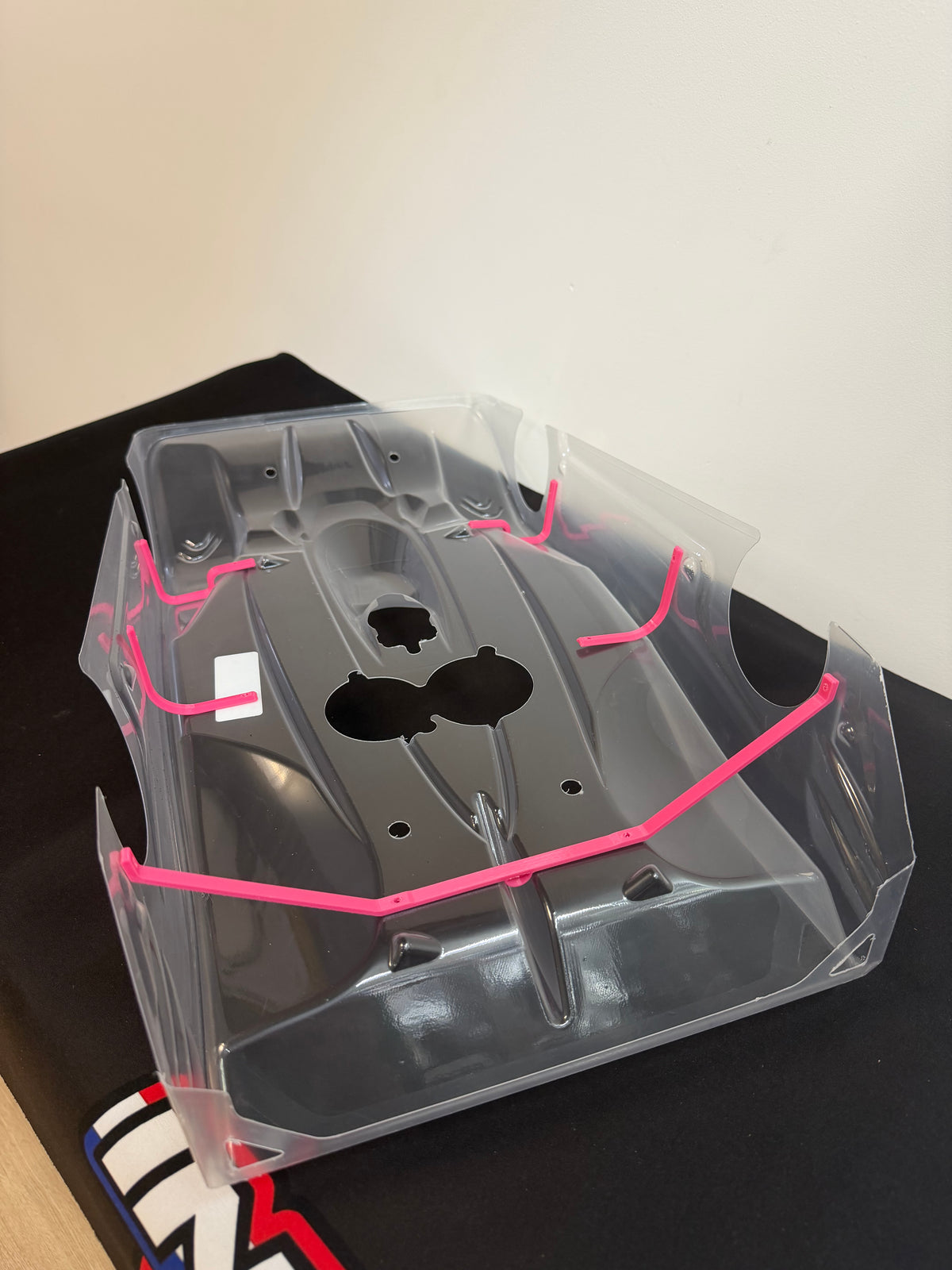 PINK BODY STIFFENERS FOR 1:8