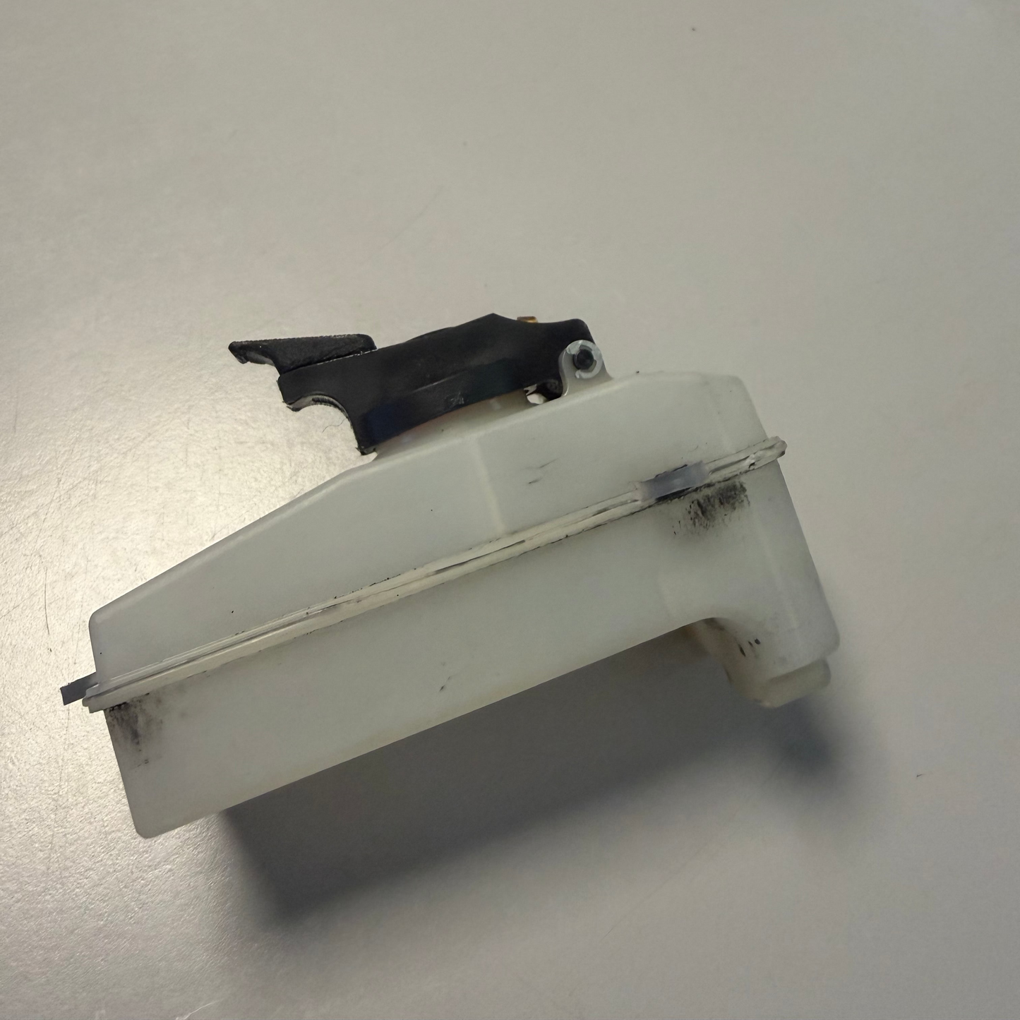 3D tank extansion clip