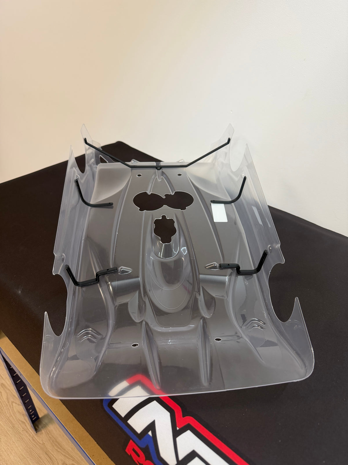 BLACK BODY STIFFENERS FOR 1:8